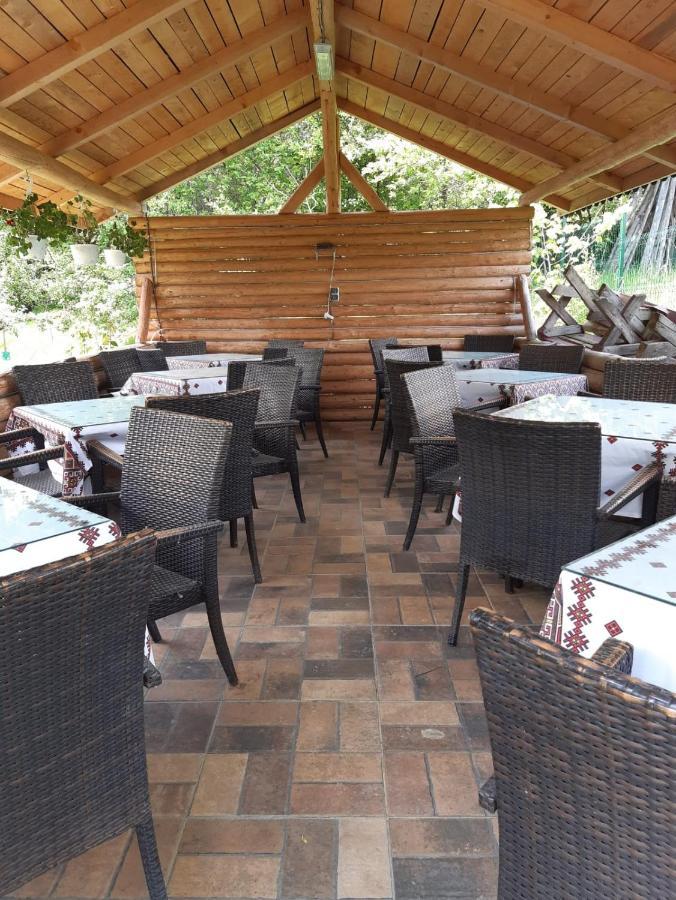 Vila Muntii Bucegi & Spa Bran  Exteriör bild