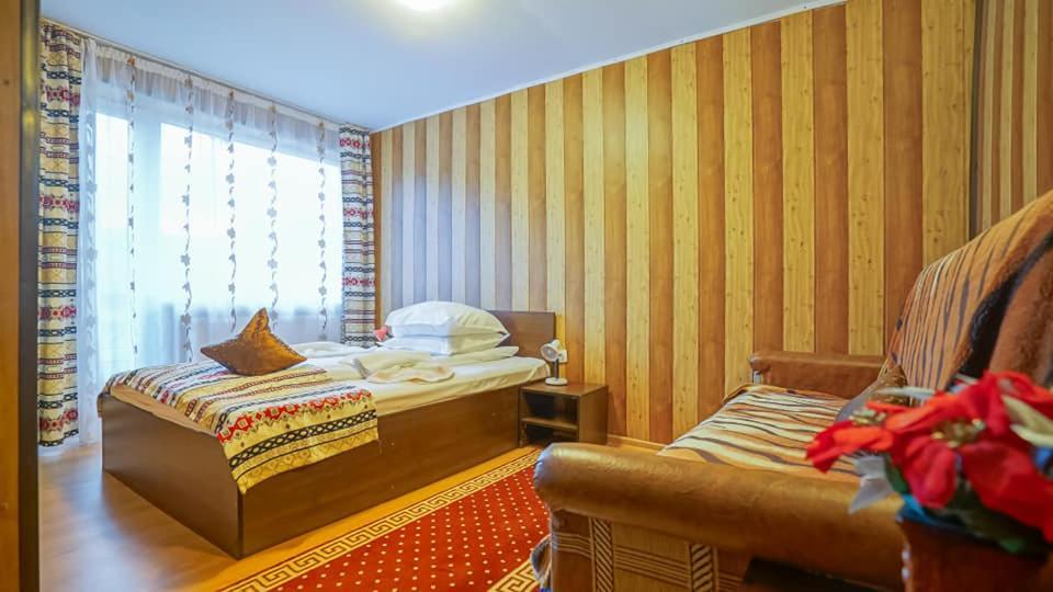 Vila Muntii Bucegi & Spa Bran  Exteriör bild
